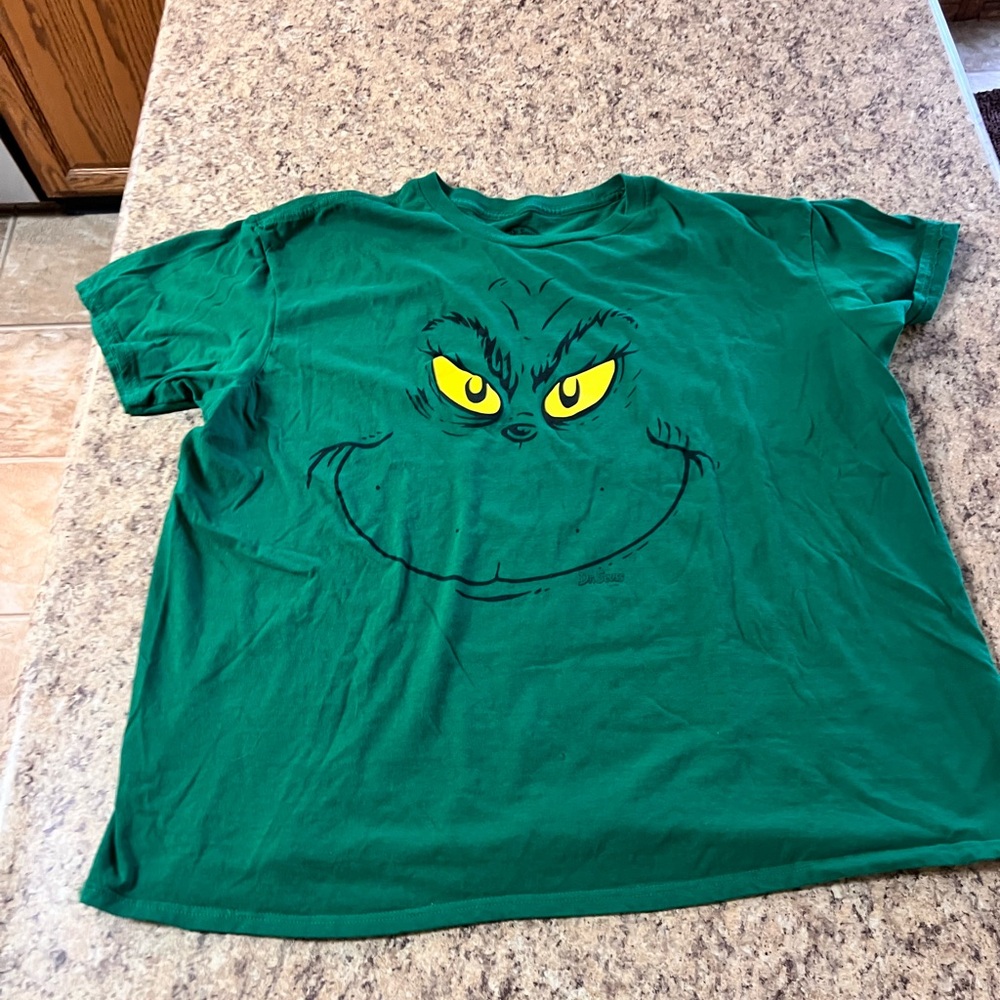 Christmas Grinch large face t shirt 🌲